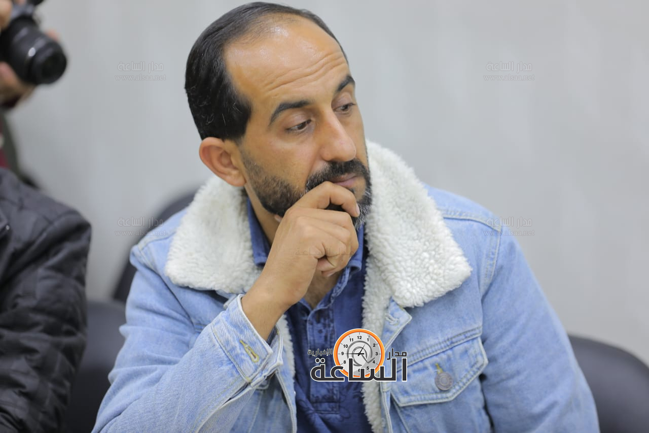 Madar Al-Saa Images 0.403737629483643