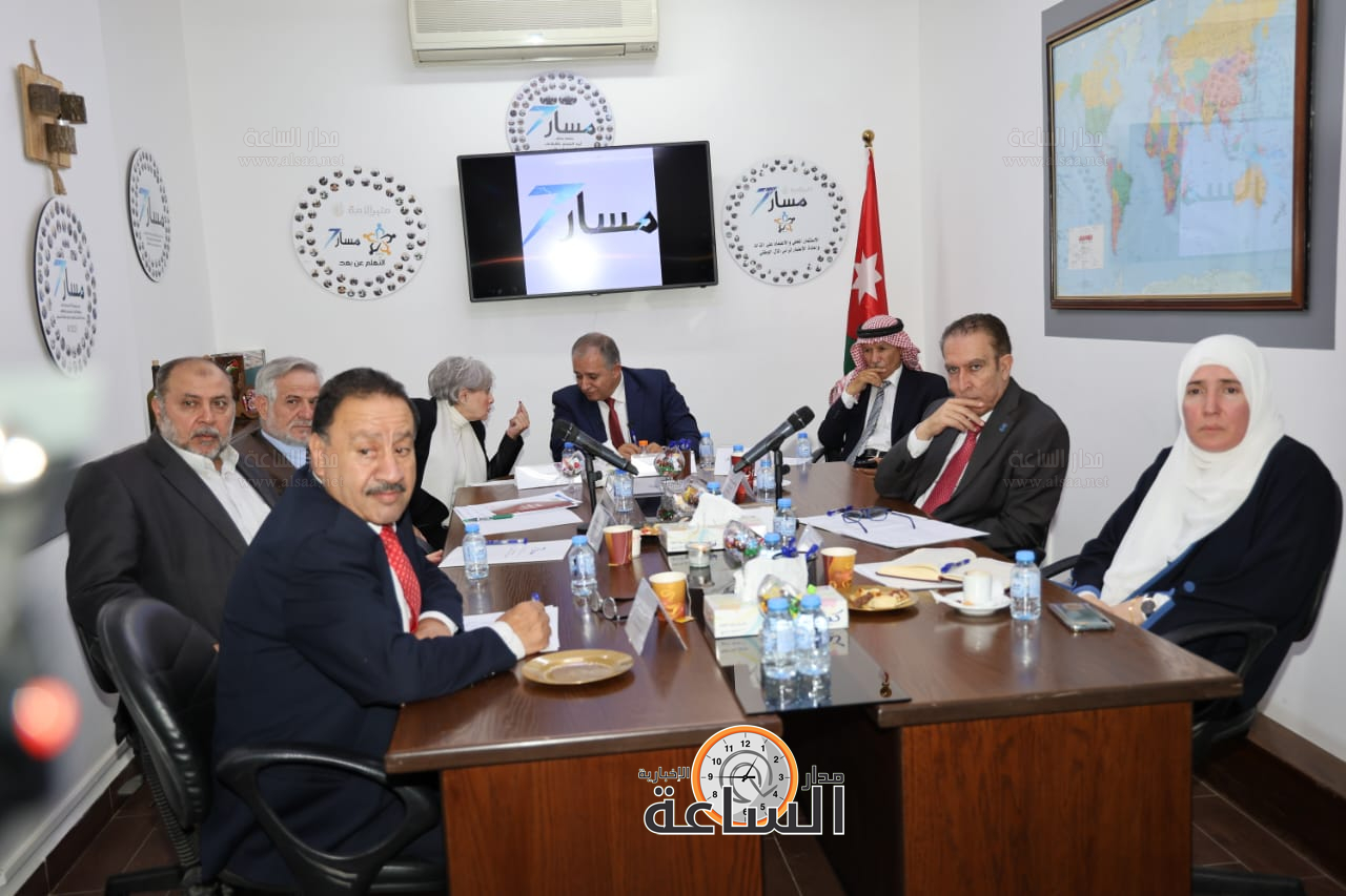 Madar Al-Saa Images 0.391747271346099