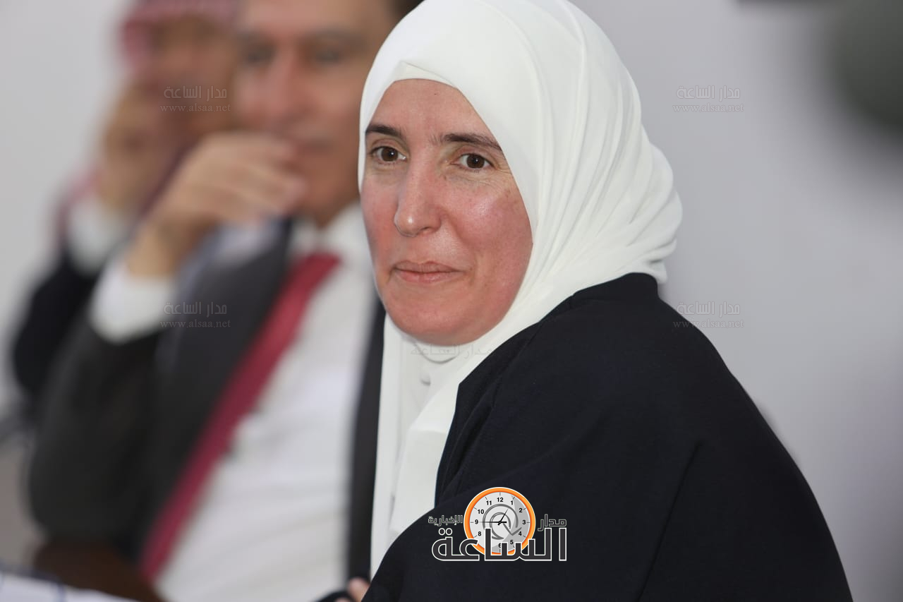 Madar Al-Saa Images 0.4356842971117625