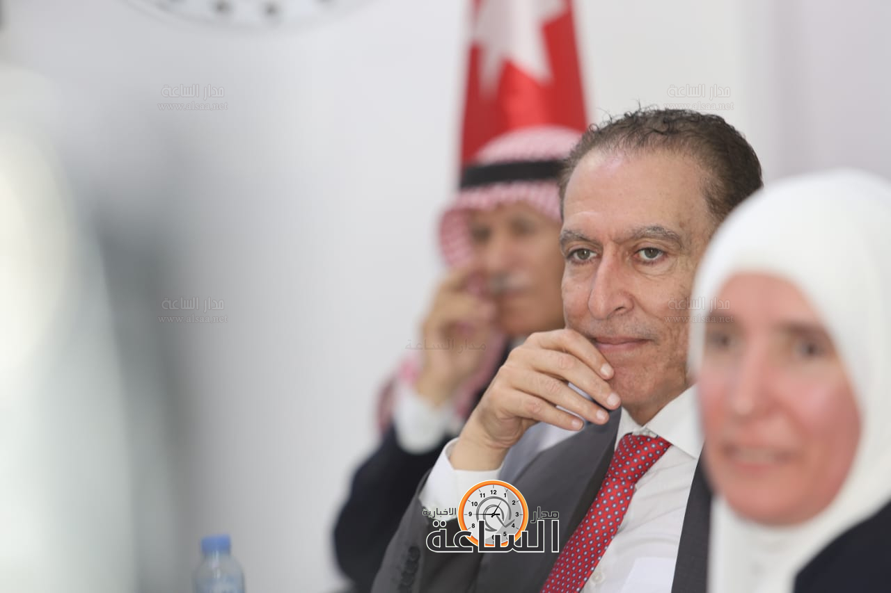 Madar Al-Saa Images 0.7230762641939139