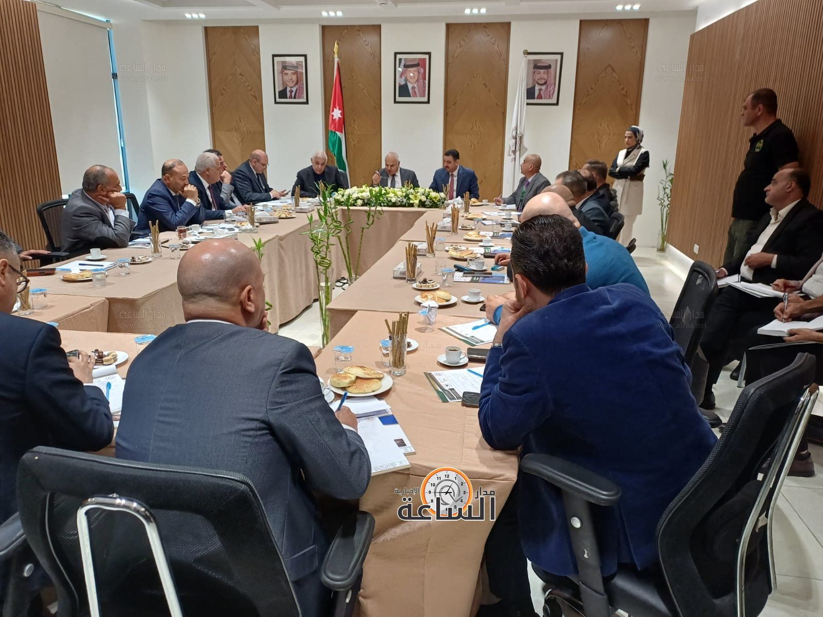 Madar Al-Saa Images 0.428086849566206