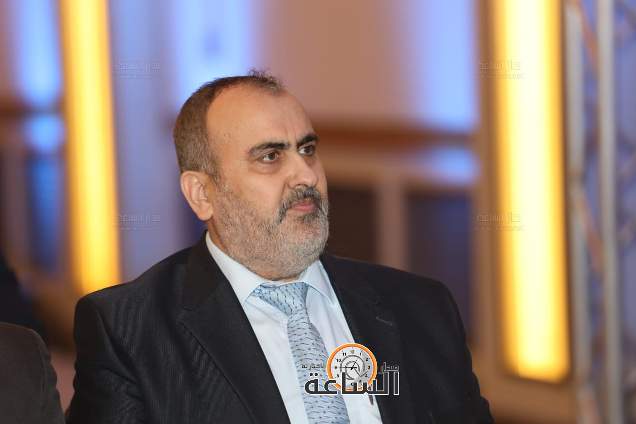 Madar Al-Saa Images 0.9190130381966266