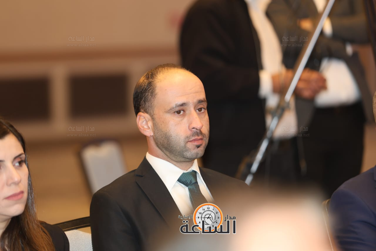 Madar Al-Saa Images 0.4346910834433515