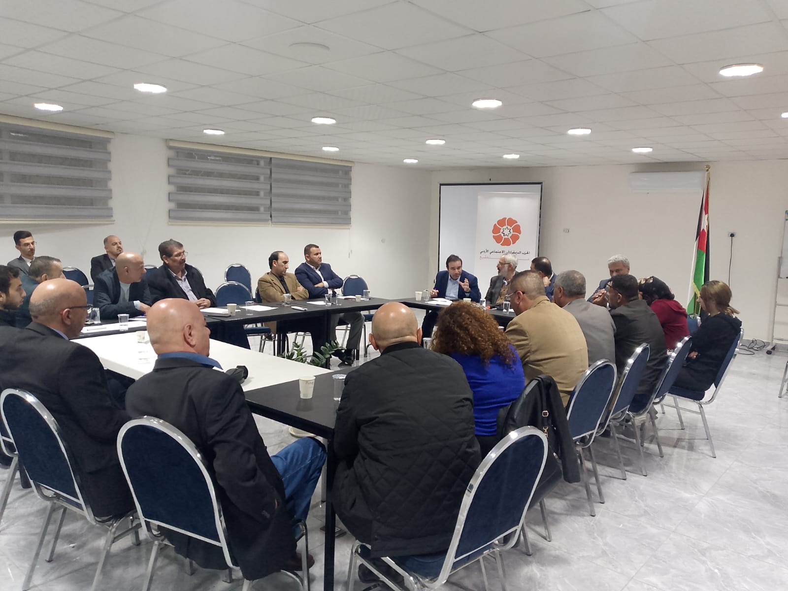 Madar Al-Saa Images 0.9861297910623874