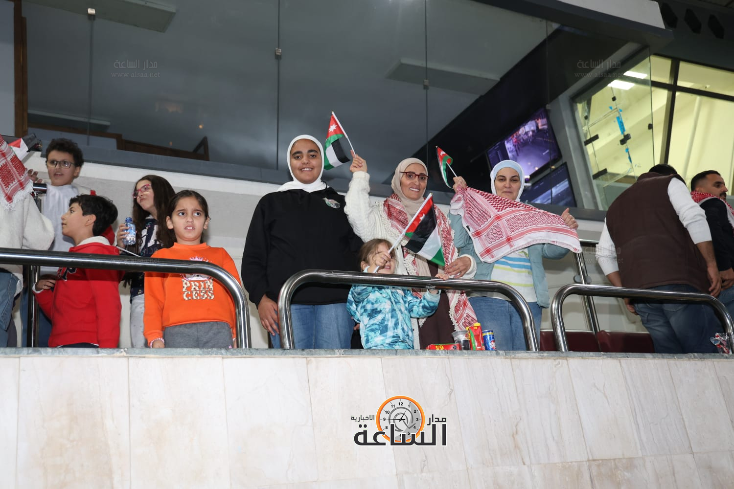 Madar Al-Saa Images 0.10958895910791422