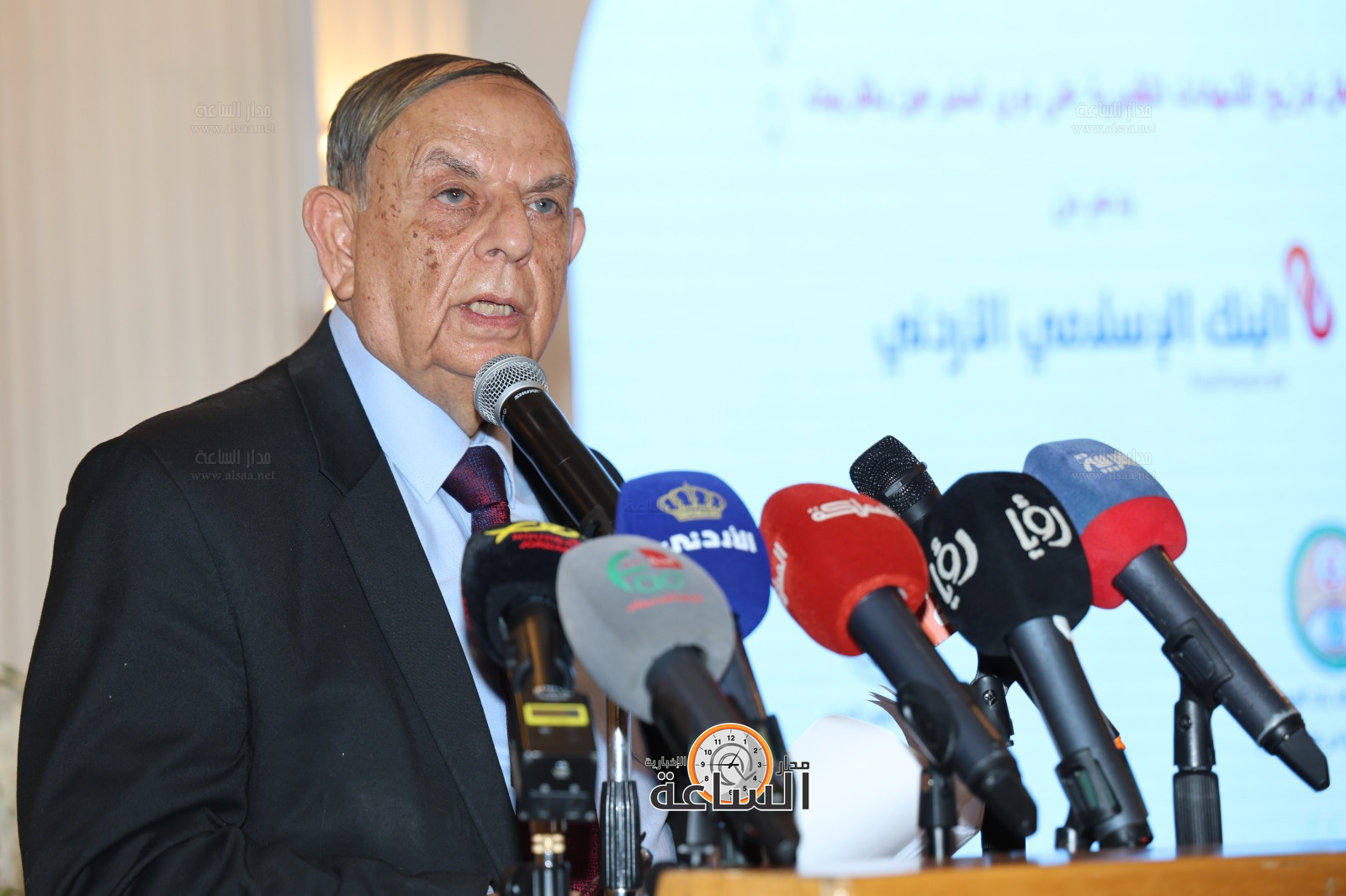 Madar Al-Saa Images 0.881626095517783