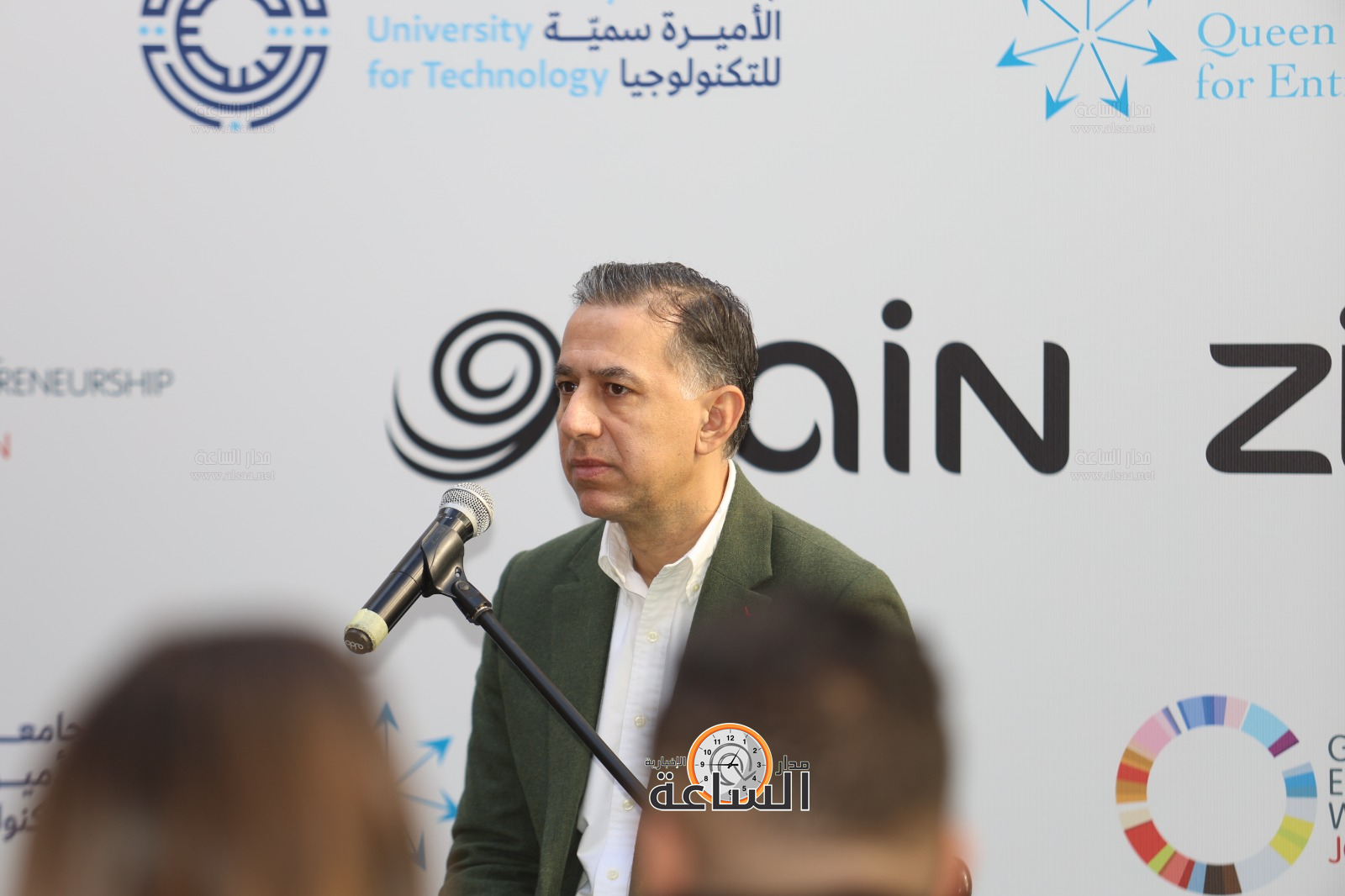 Madar Al-Saa Images 0.14444191731696243