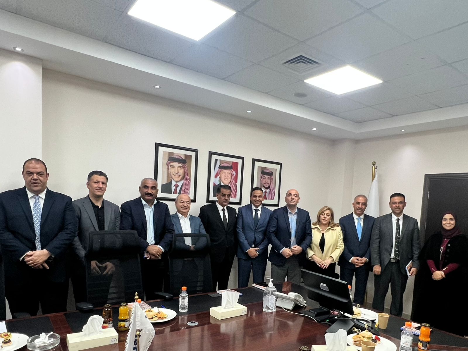 Madar Al-Saa Images 0.9169735573543336