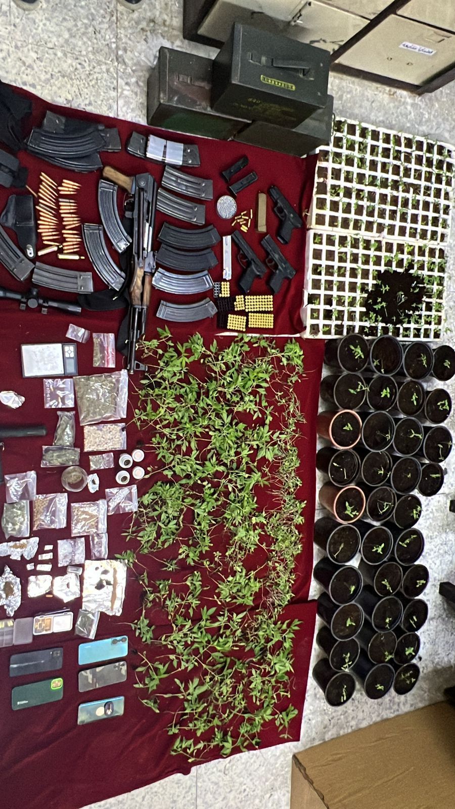 Madar Al-Saa Images 0.47270702773589046