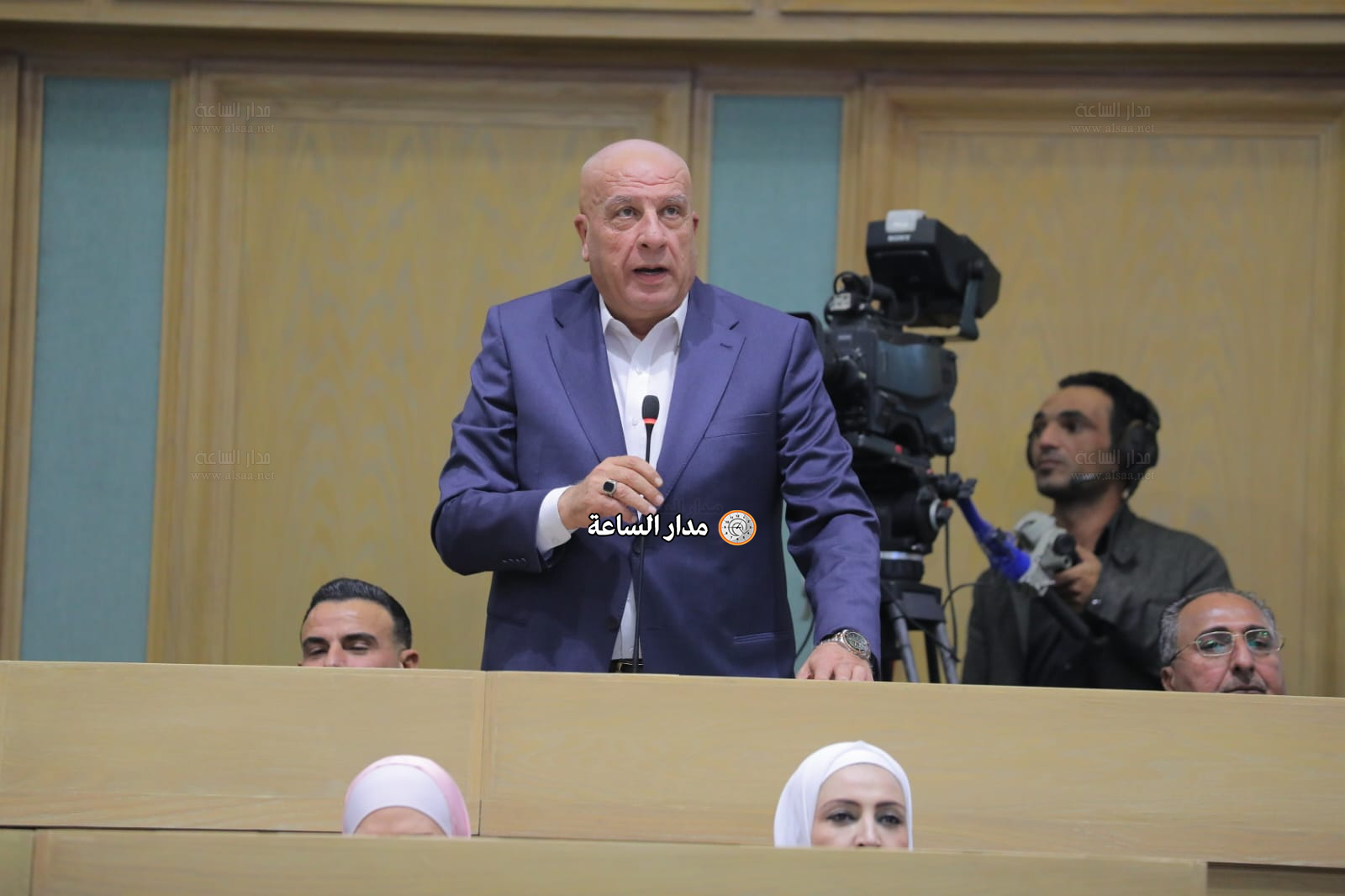 Madar Al-Saa Images 0.7608985570945399