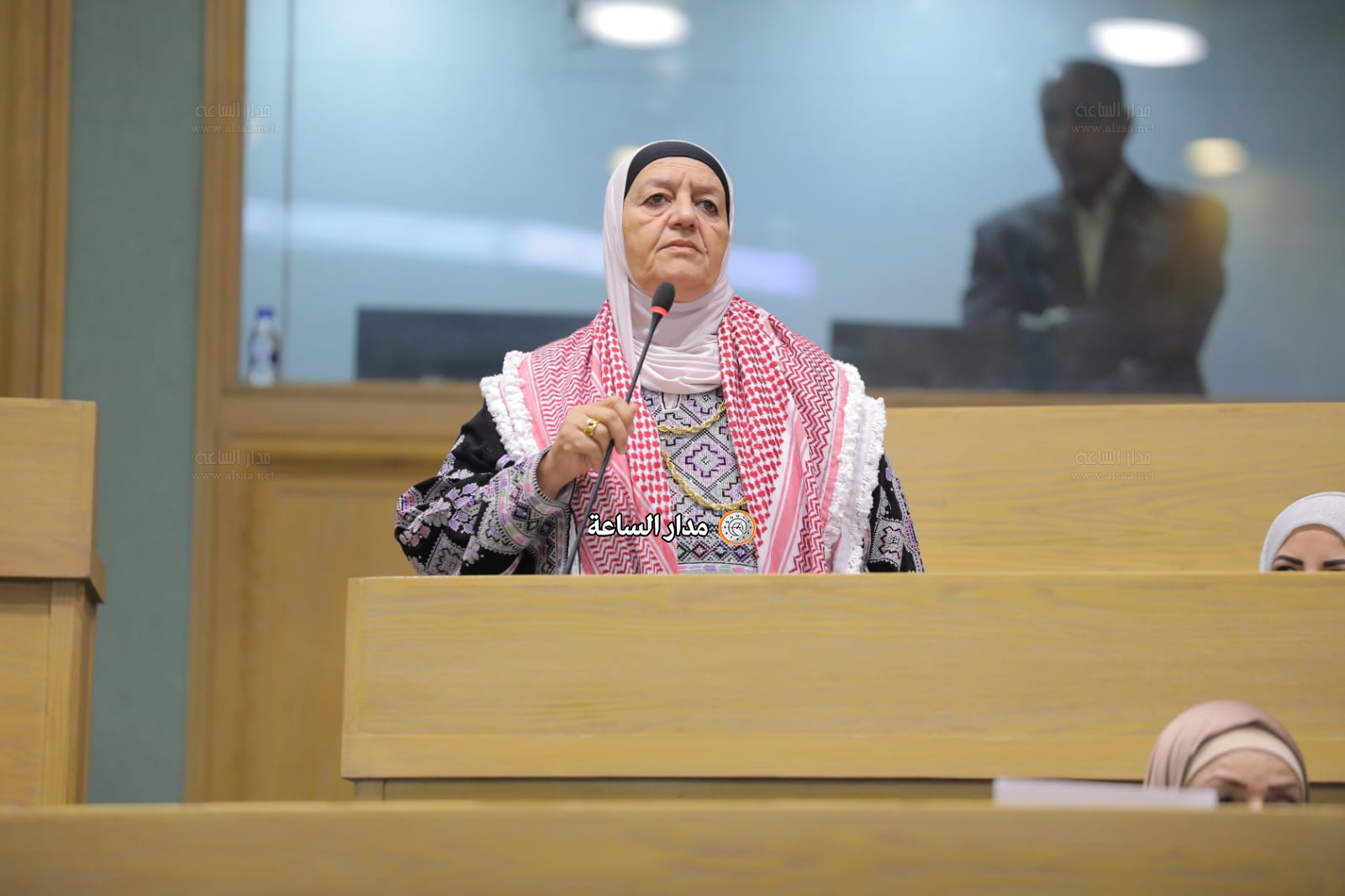 Madar Al-Saa Images 0.9152420711719031