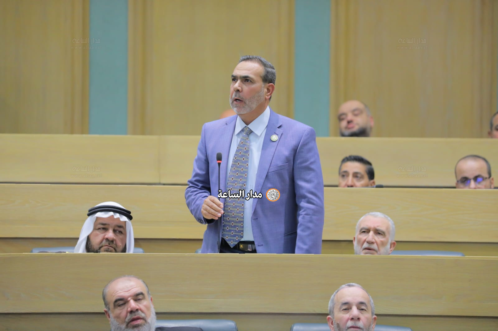 Madar Al-Saa Images 0.32307570516849005