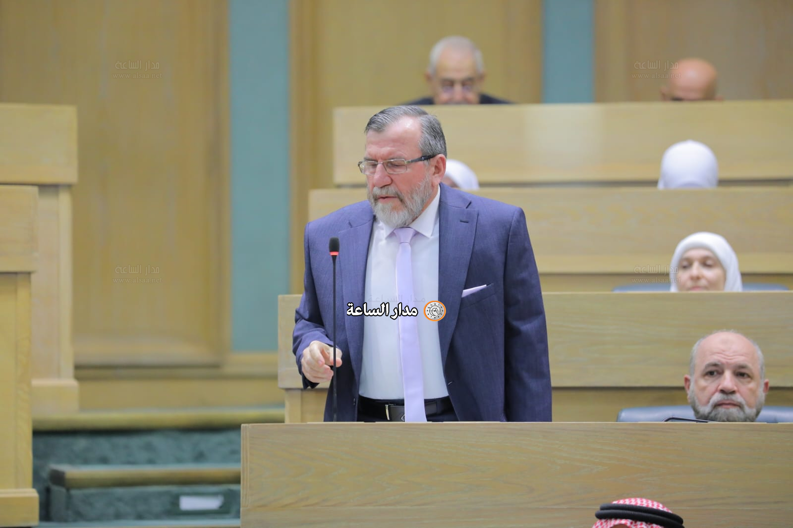 Madar Al-Saa Images 0.879663103363975