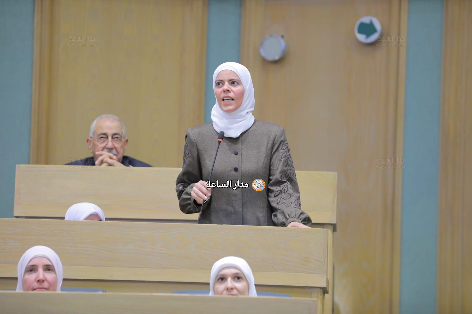 Madar Al-Saa Images 0.3665130345485885