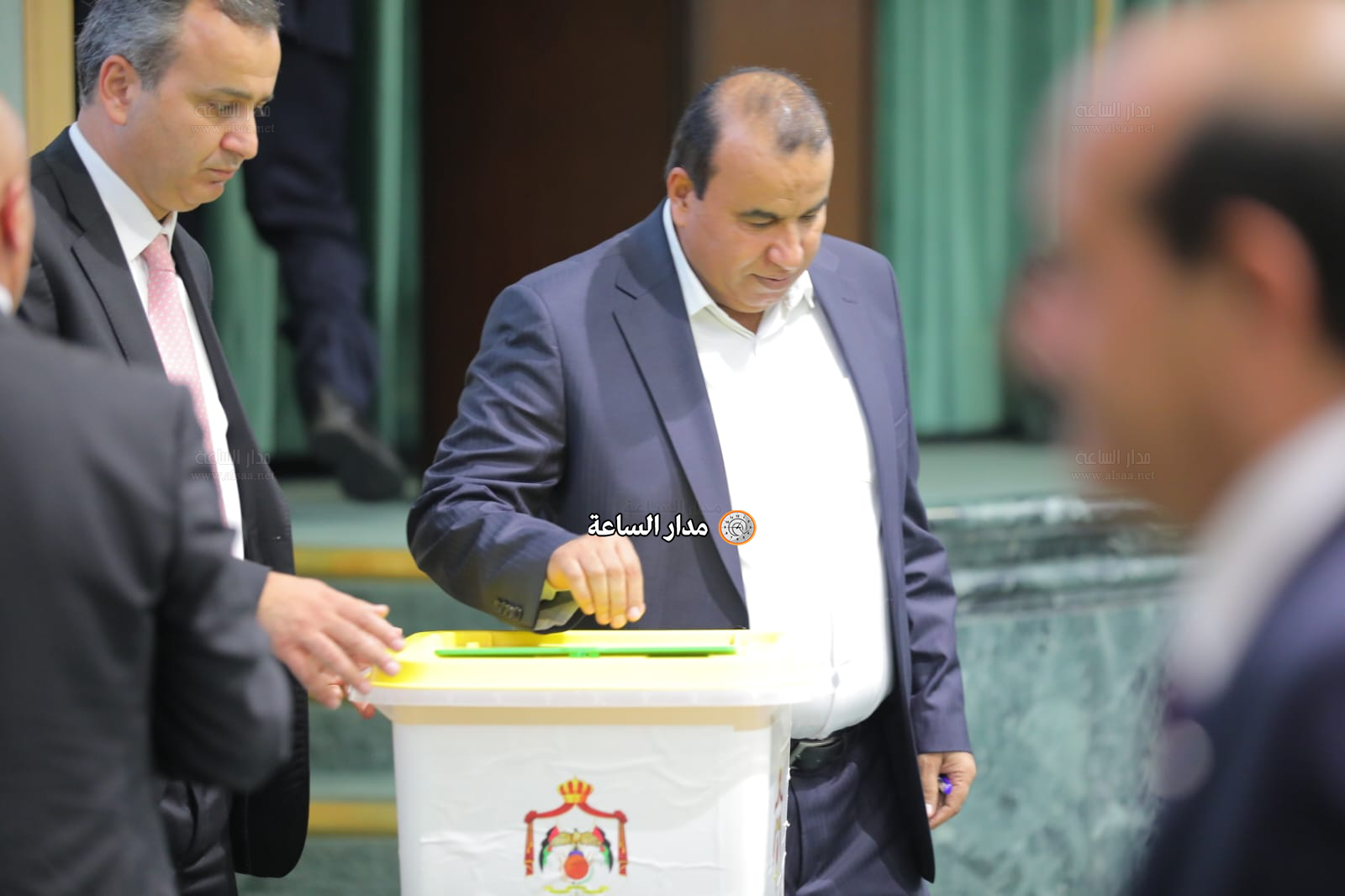 Madar Al-Saa Images 0.7212431430801156