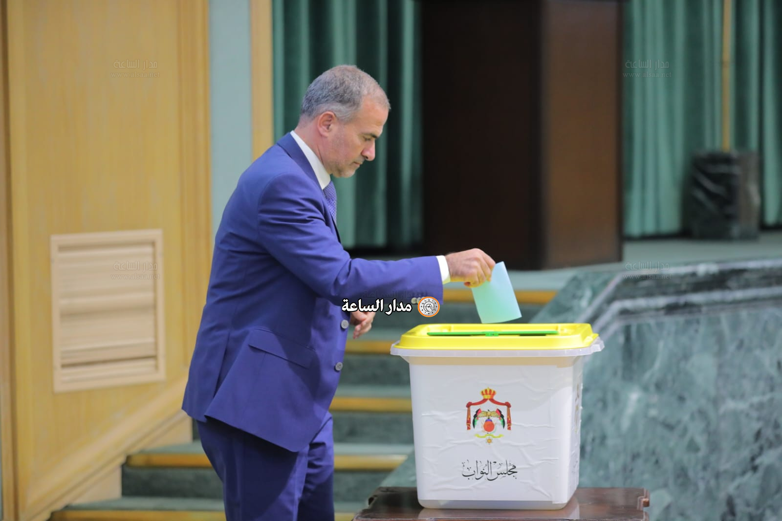 Madar Al-Saa Images 0.36240606981983126