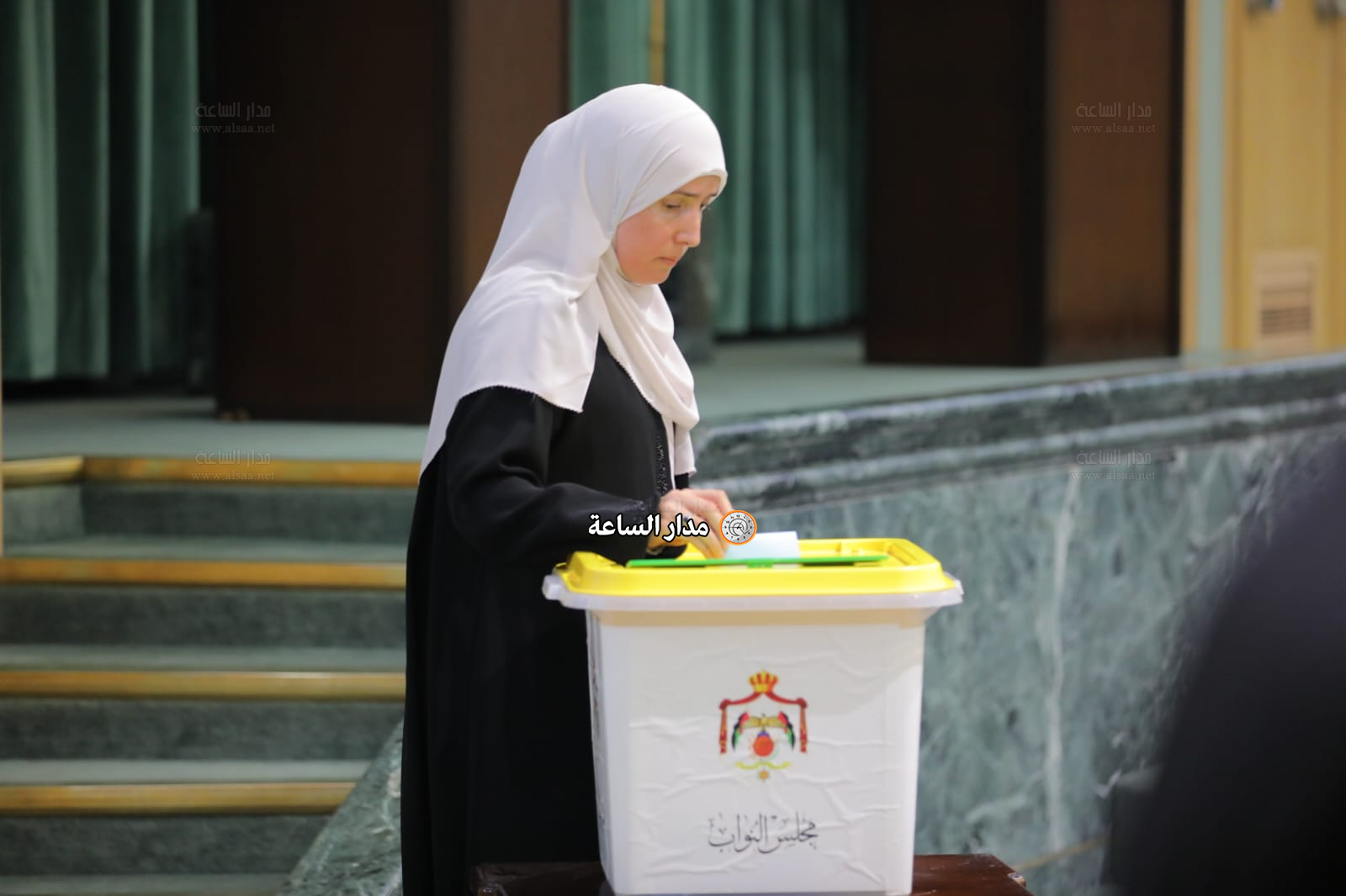 Madar Al-Saa Images 0.11053886650980282