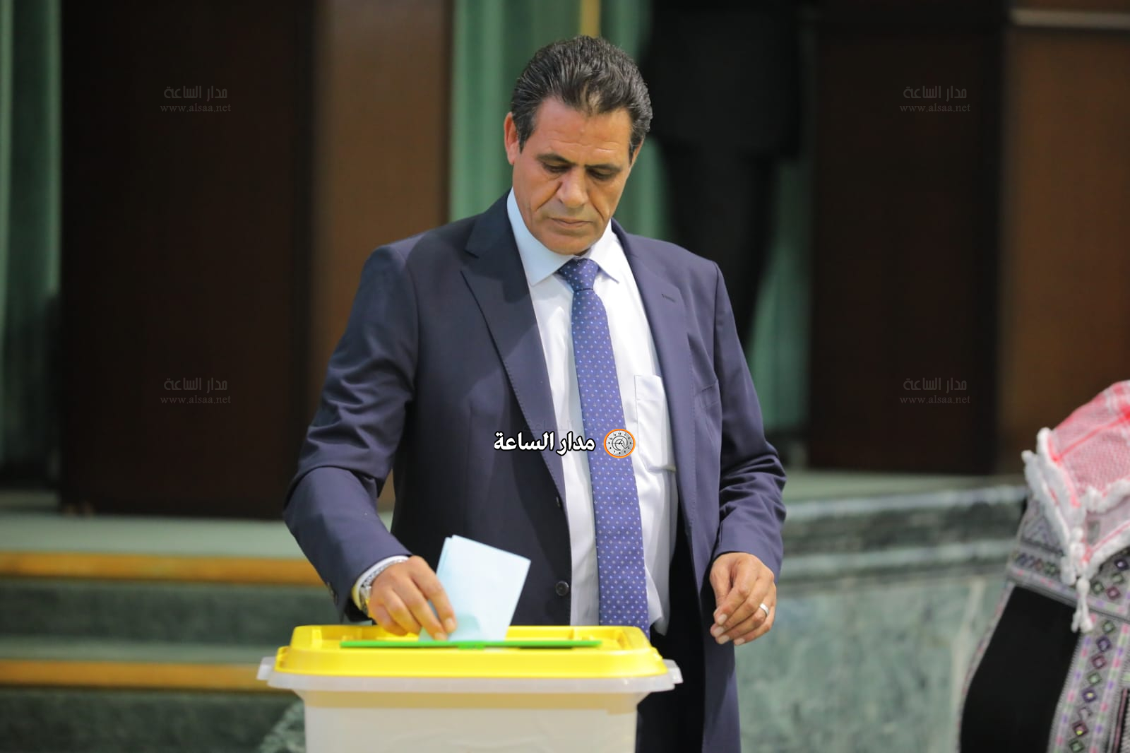 Madar Al-Saa Images 0.5087555176921812