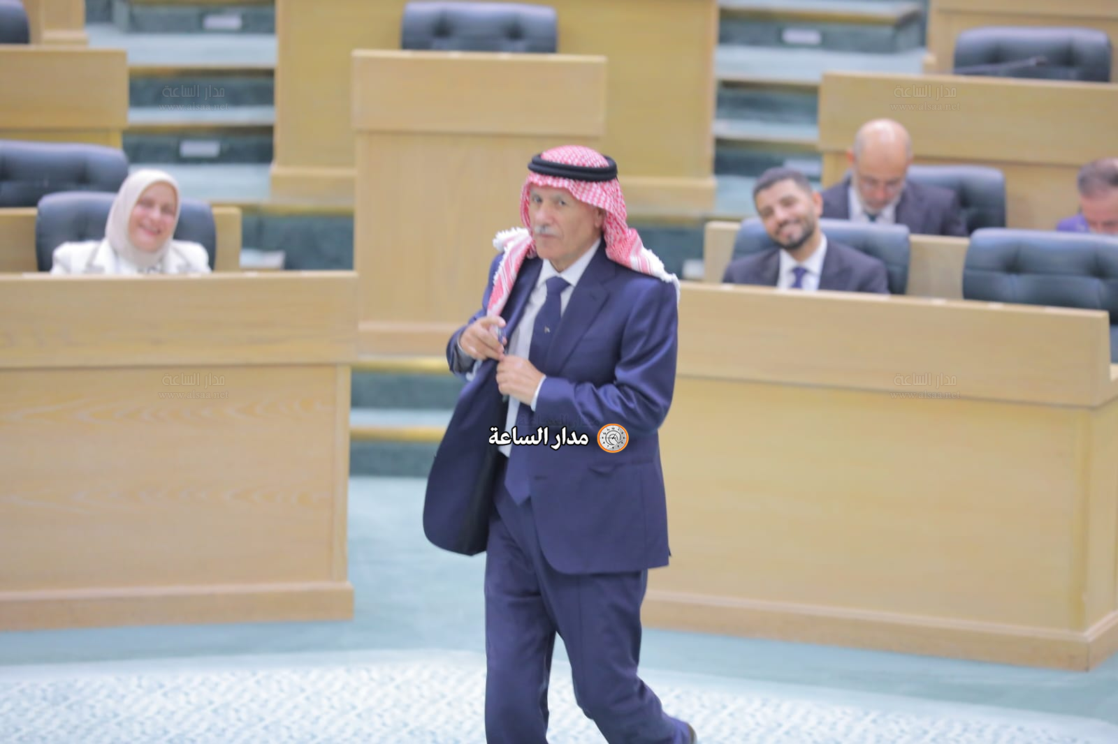 Madar Al-Saa Images 0.21325368367398712