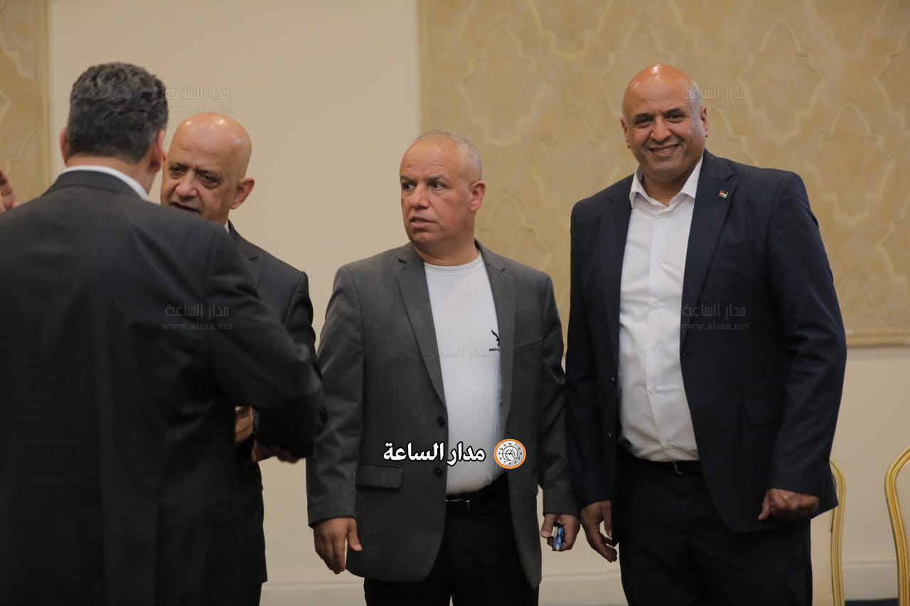 Madar Al-Saa Images 0.1294964313531084