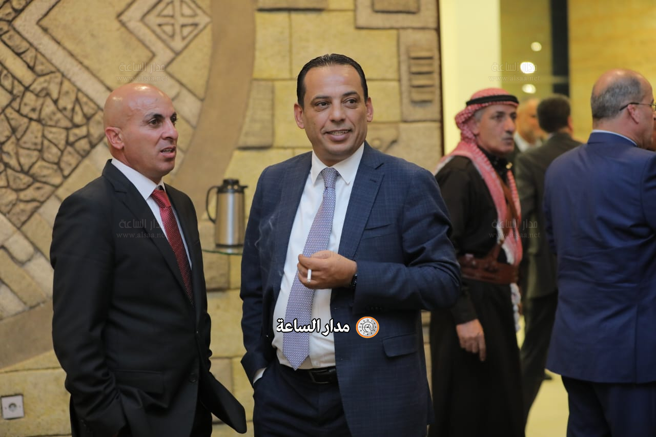 Madar Al-Saa Images 0.13413772353314468