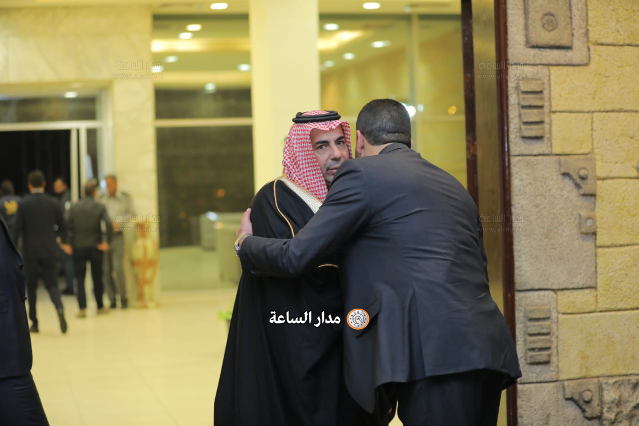 Madar Al-Saa Images 0.9005983105956672