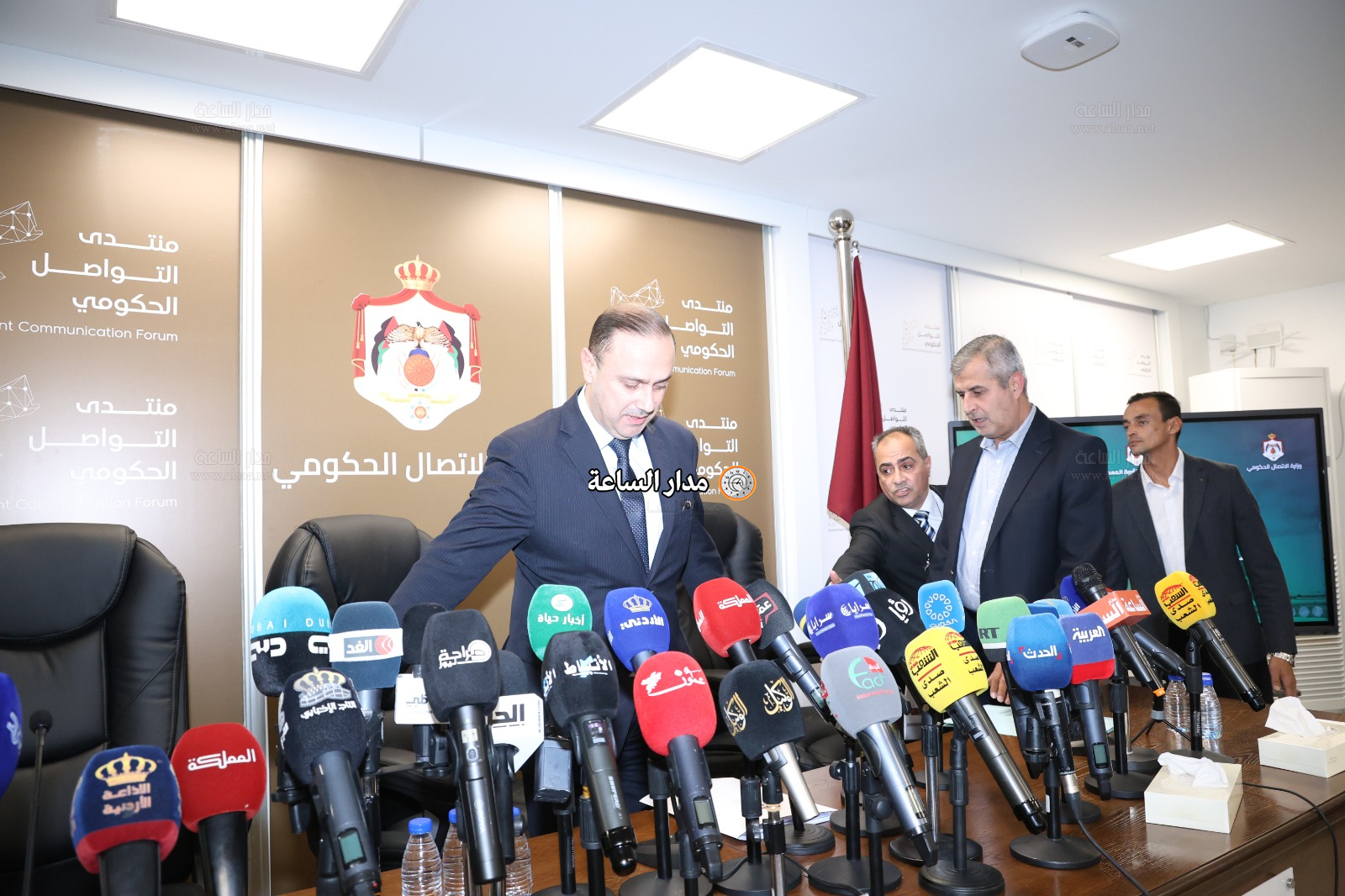 Madar Al-Saa Images 0.39542356892768904