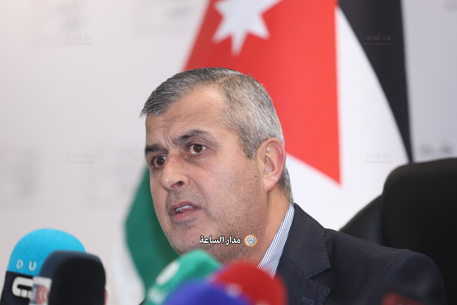 Madar Al-Saa Images 0.9539821310994565