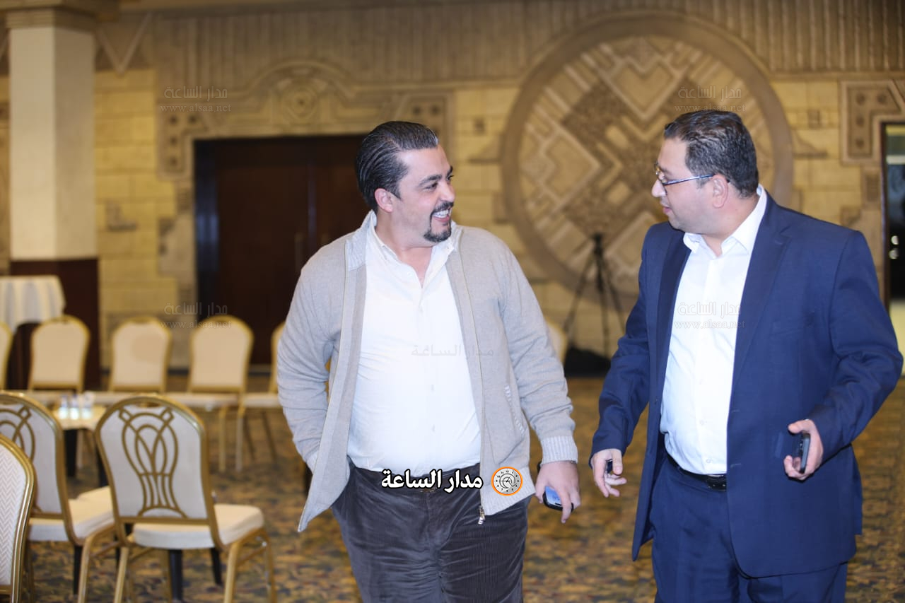 Madar Al-Saa Images 0.41912186398645734