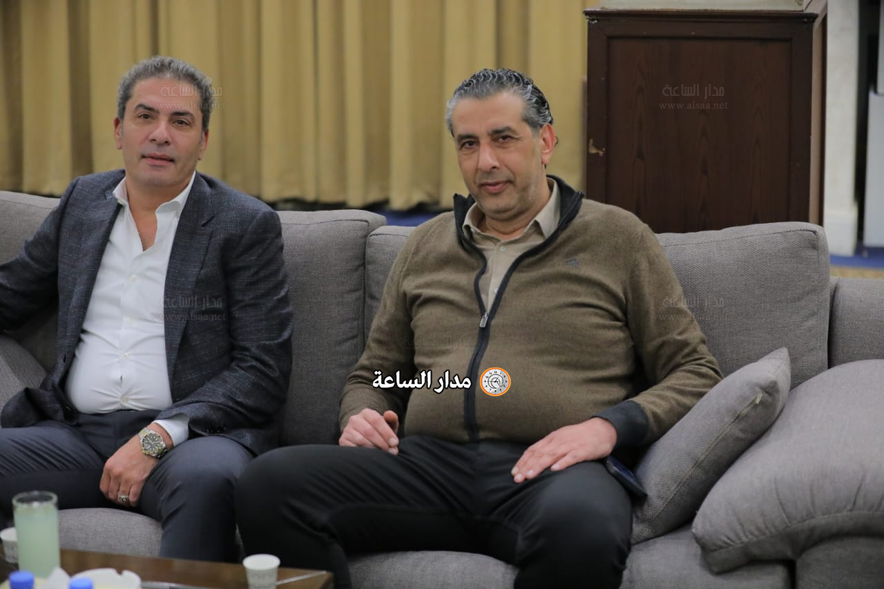 Madar Al-Saa Images 0.9792123815269342