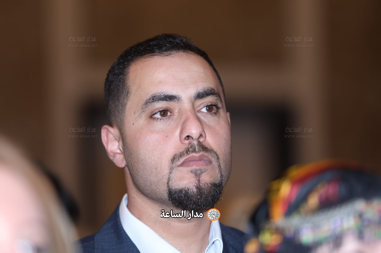 Madar Al-Saa Images 0.886492156510474