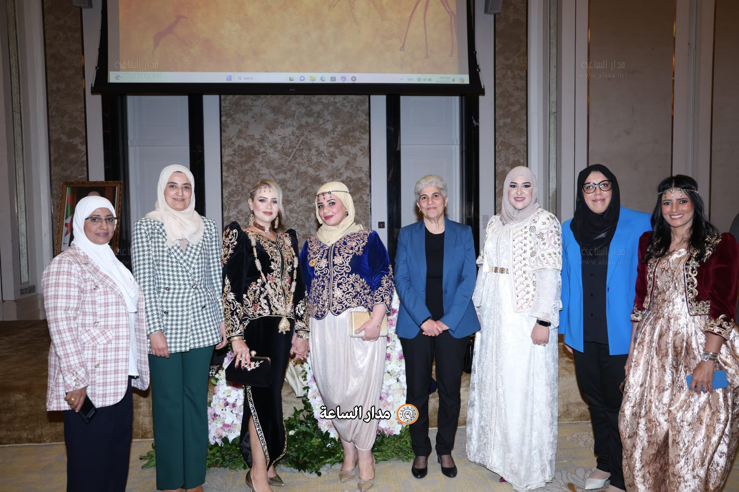 Madar Al-Saa Images 0.516971279084717