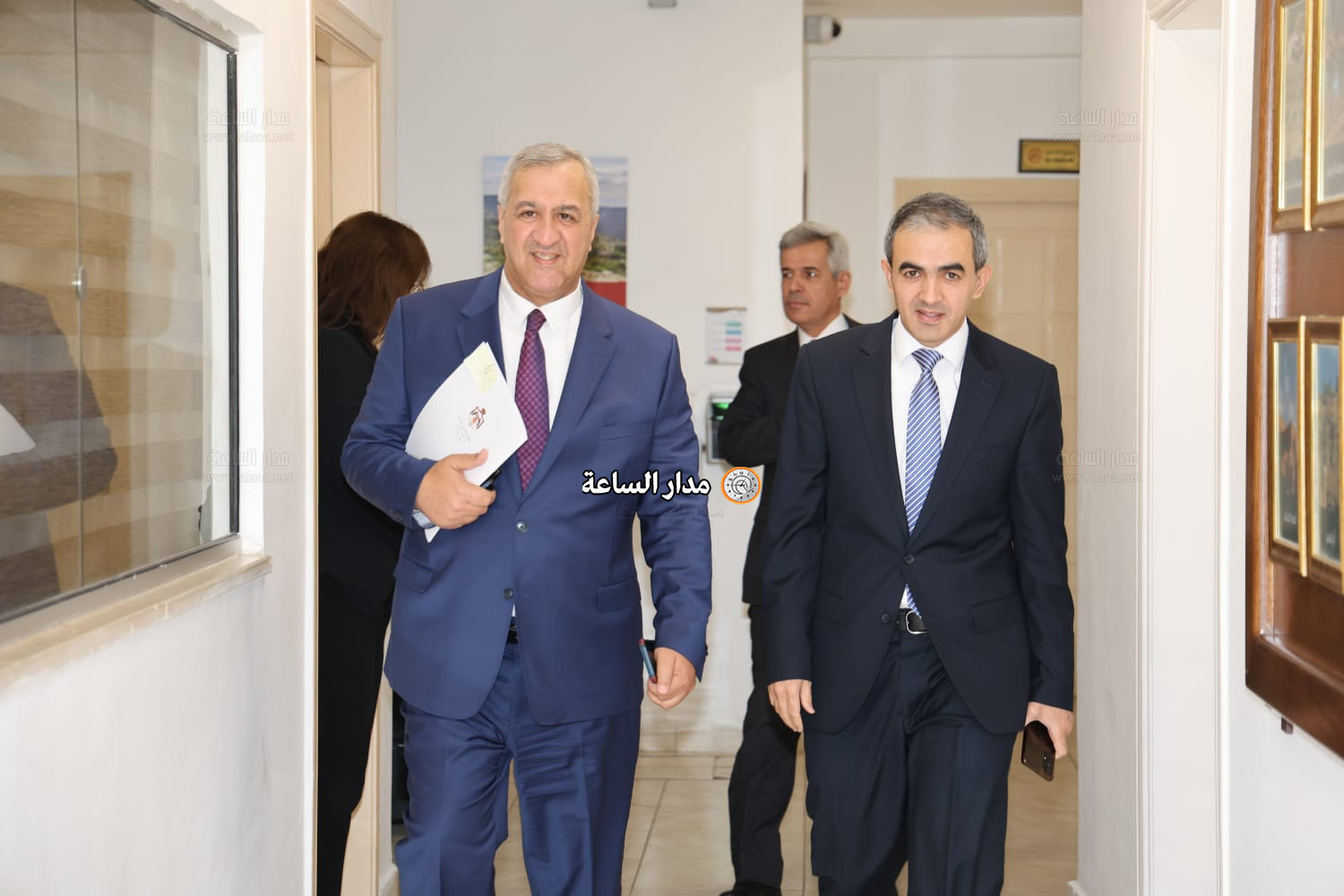 Madar Al-Saa Images 0.8759934740676452