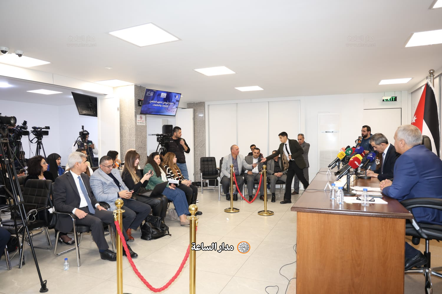 Madar Al-Saa Images 0.18628550903798247