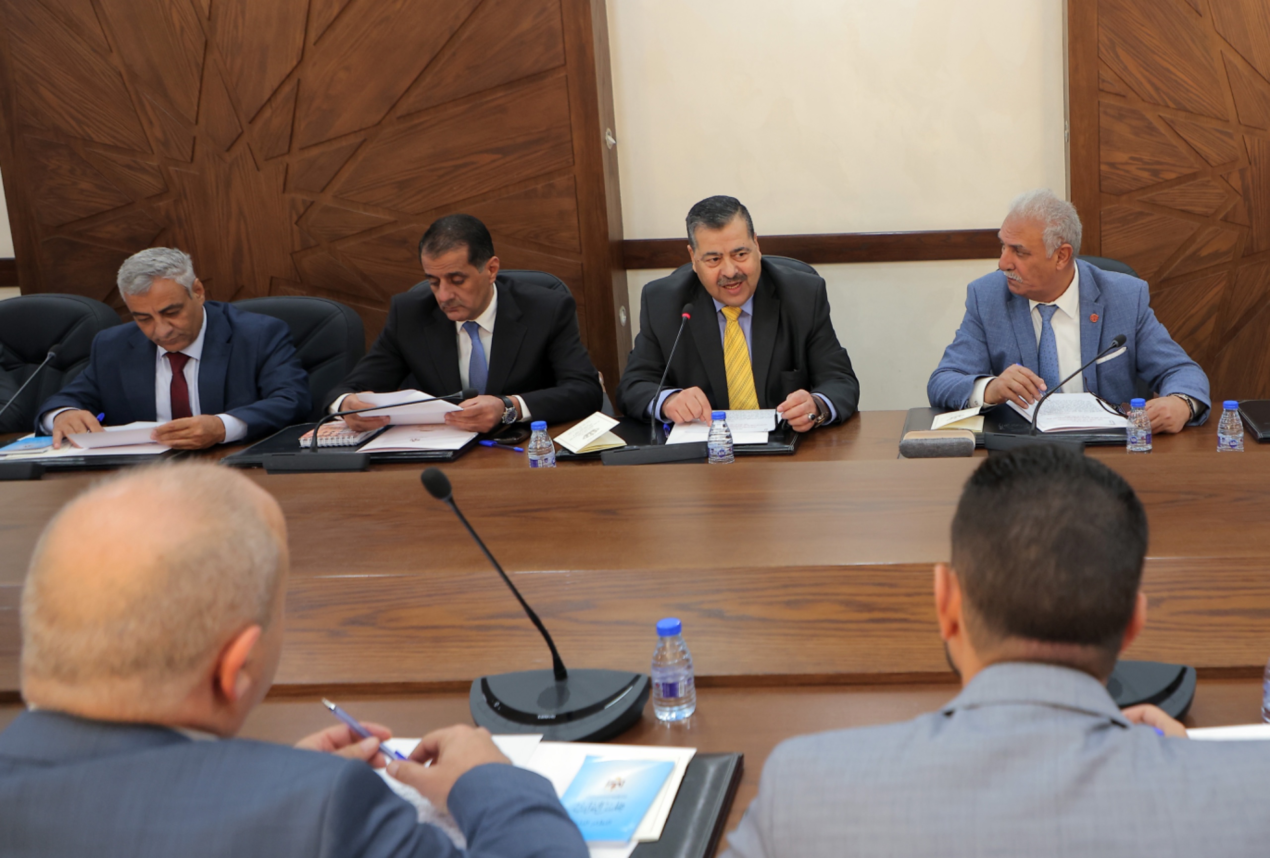 Madar Al-Saa Images 0.6801810880141859