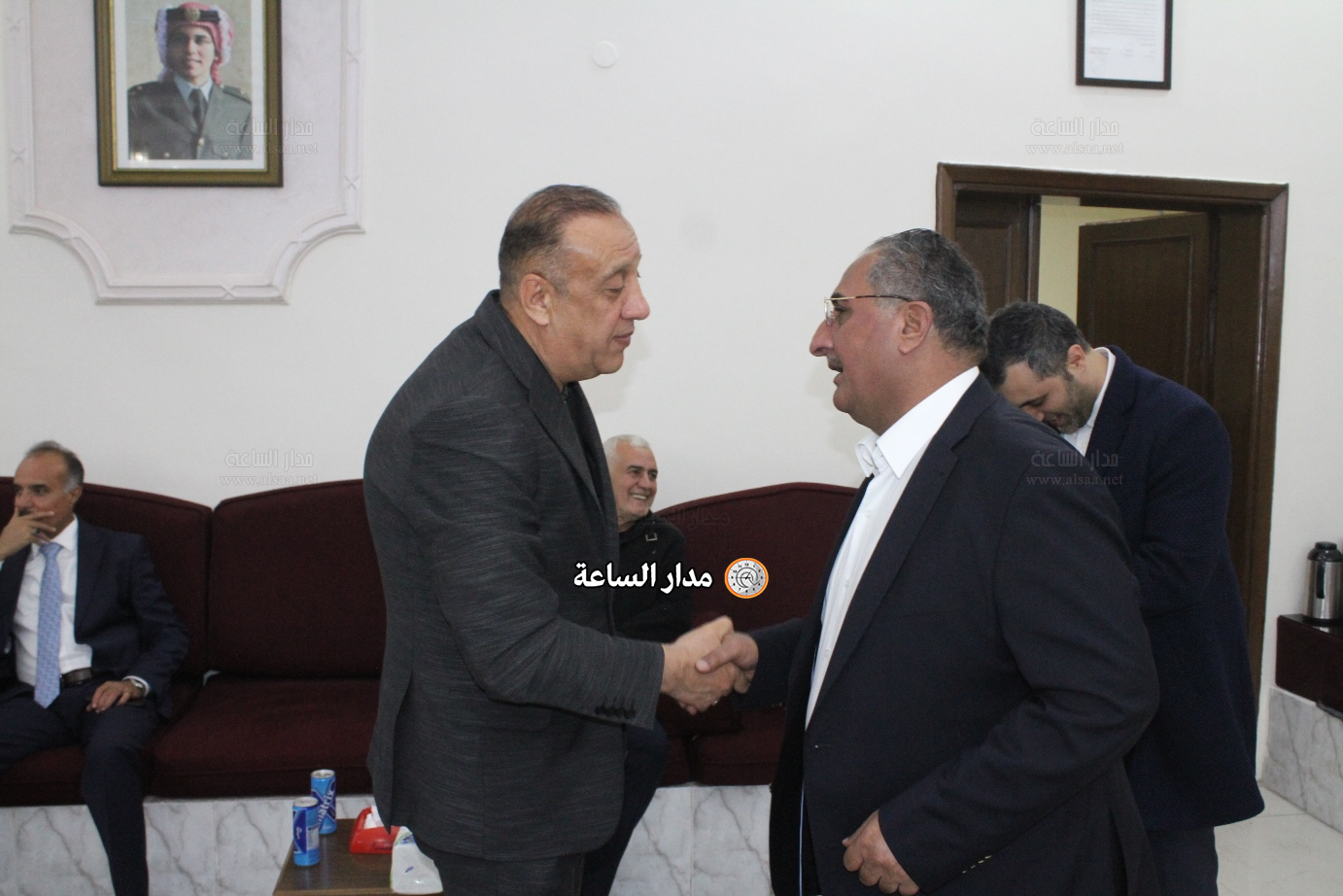 Madar Al-Saa Images 0.4454628220262231