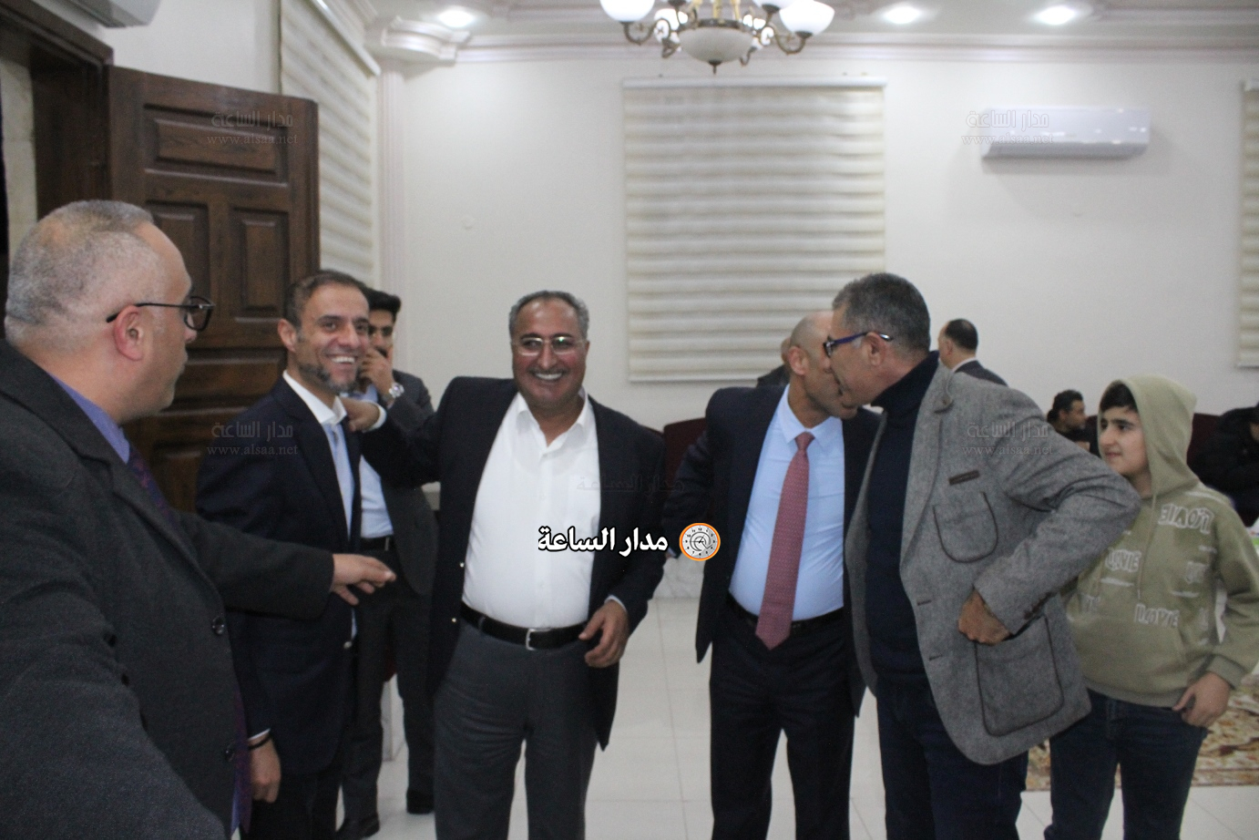 Madar Al-Saa Images 0.4891824939651235