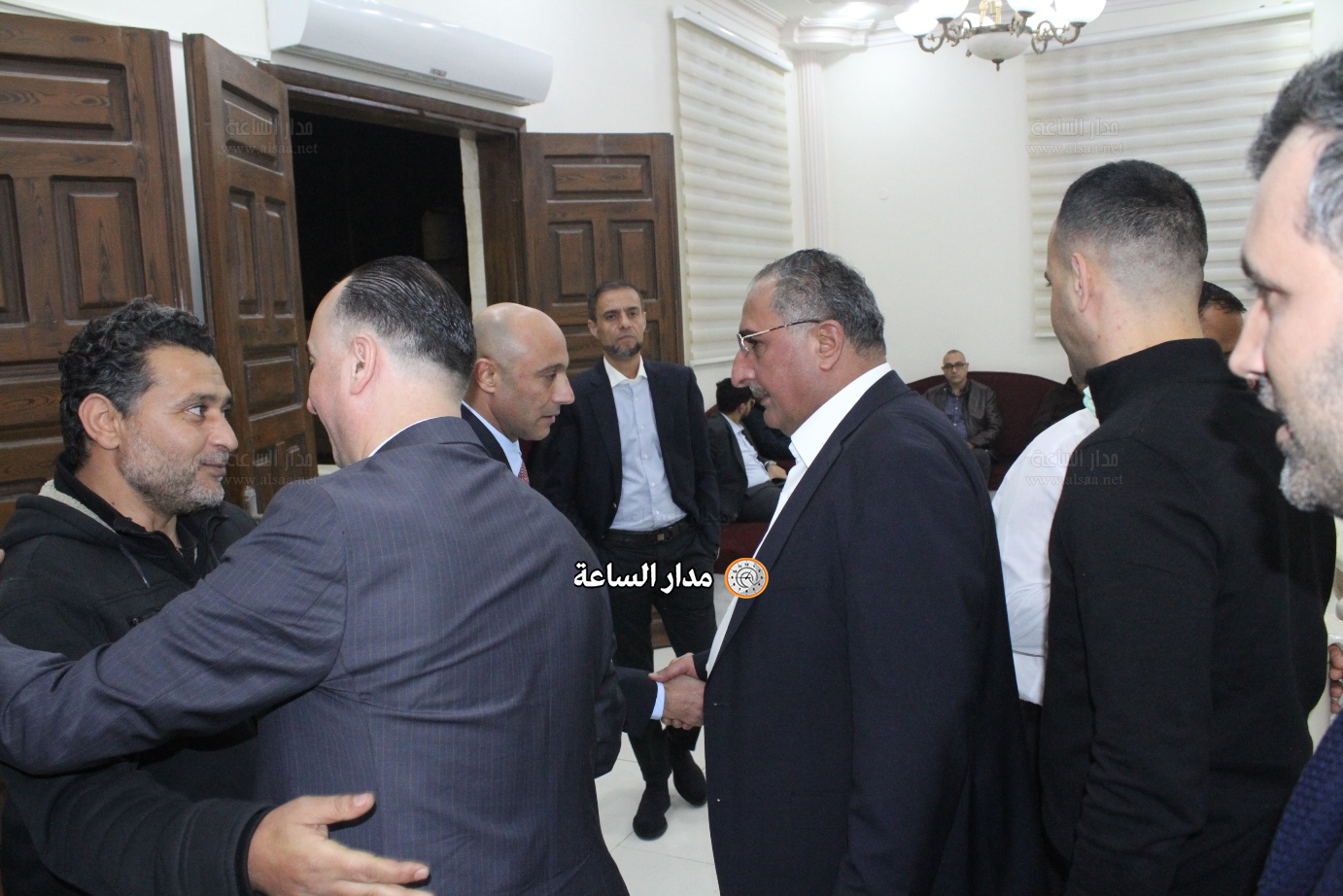 Madar Al-Saa Images 0.04202810649582367