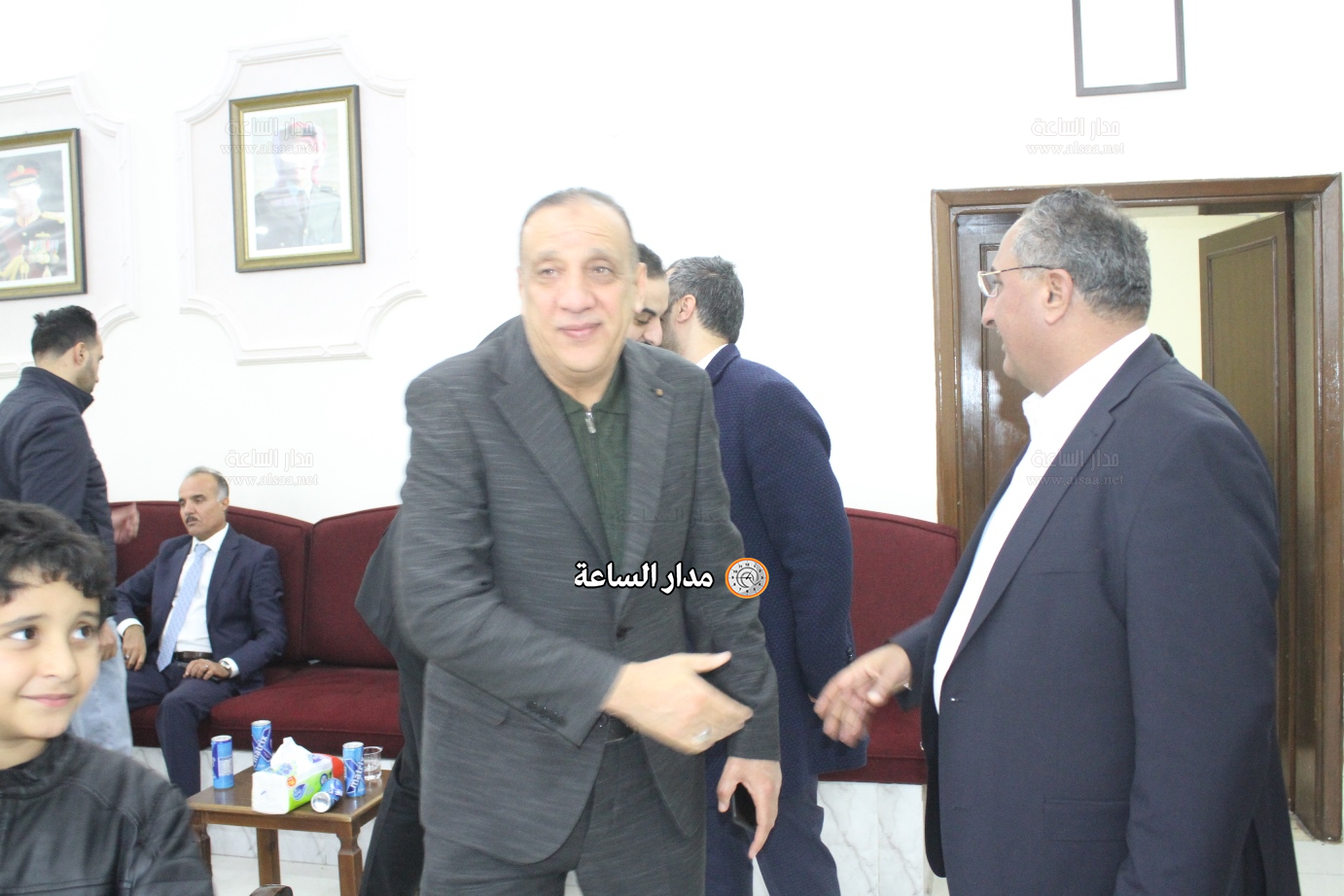 Madar Al-Saa Images 0.8348914357695865