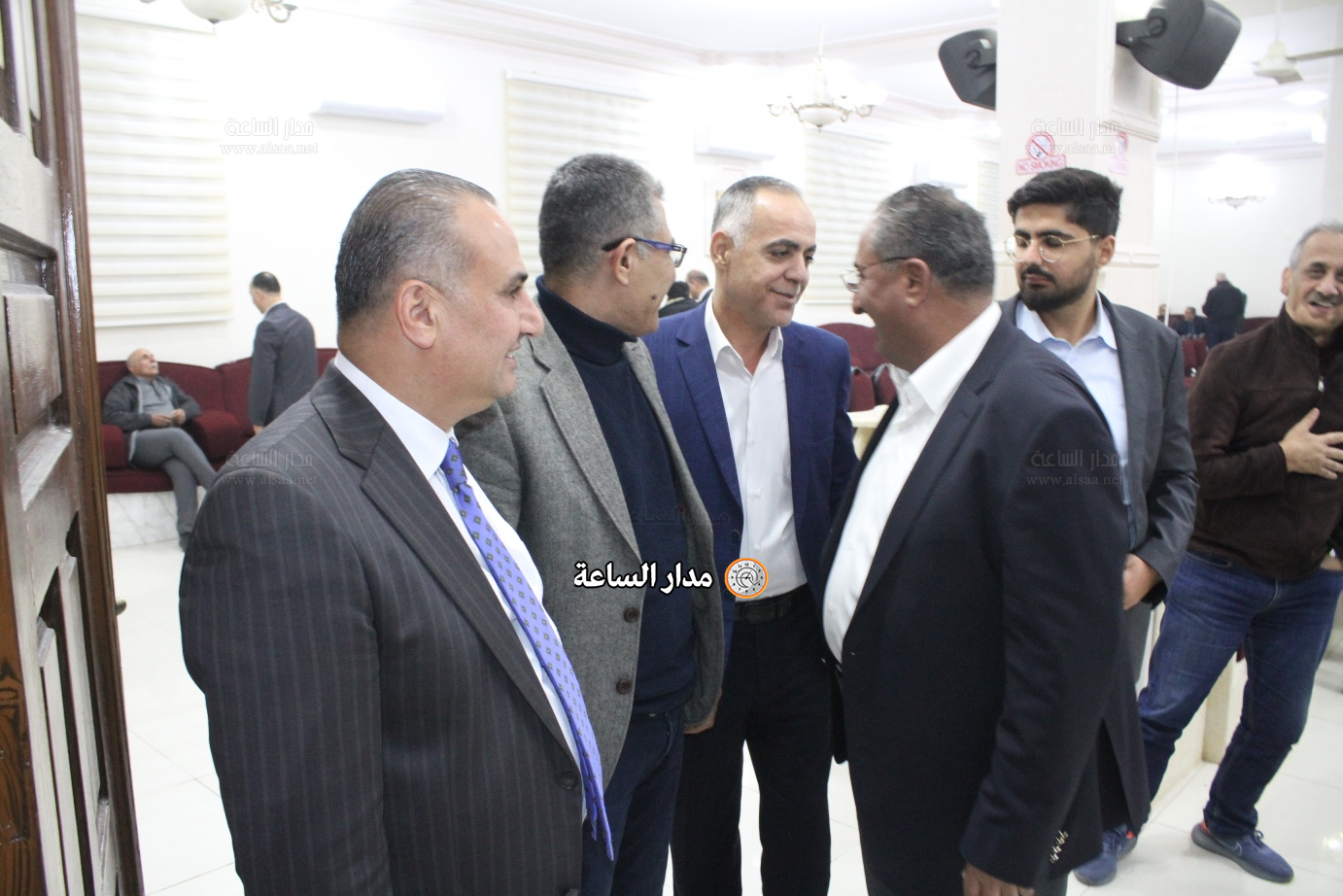 Madar Al-Saa Images 0.5498061387956885