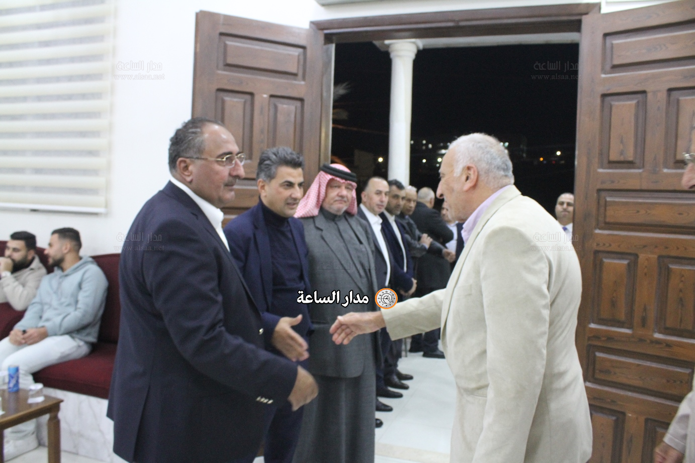 Madar Al-Saa Images 0.713906685946557