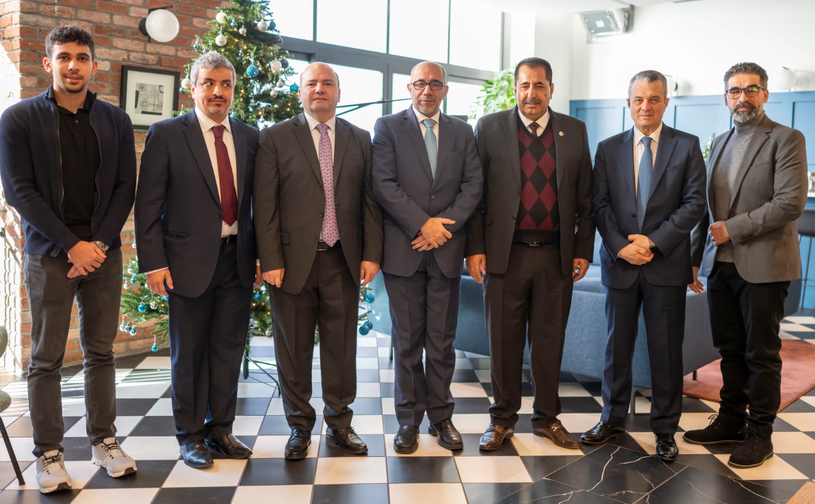 Madar Al-Saa Images 0.2966913544211365