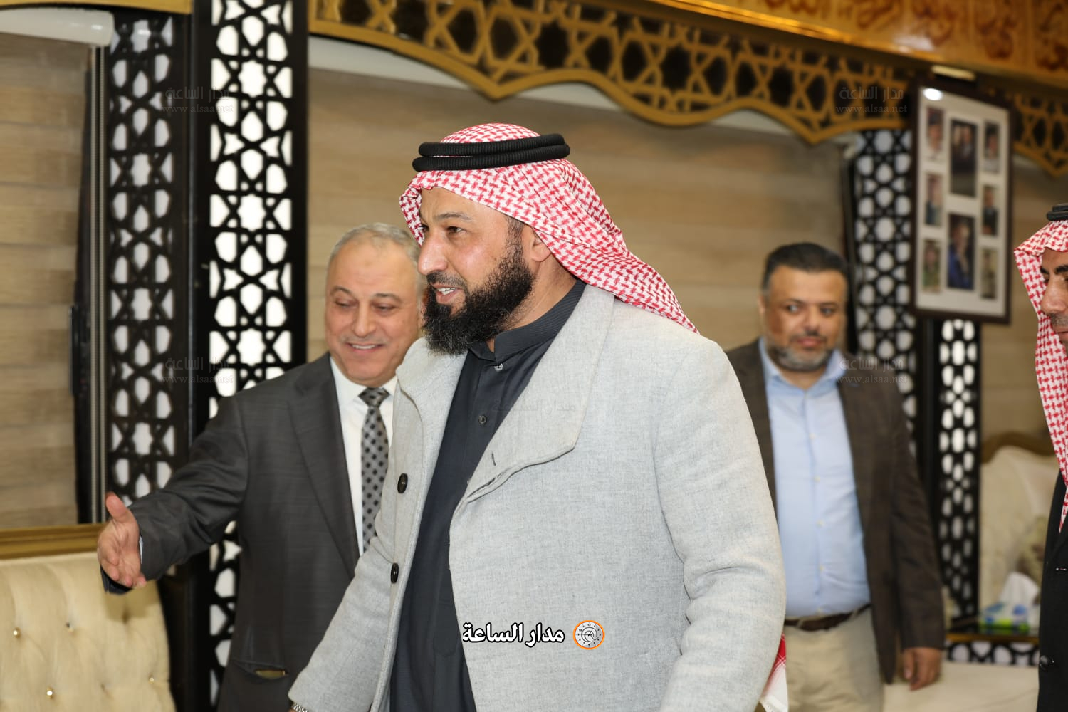 Madar Al-Saa Images 0.1848665118157622