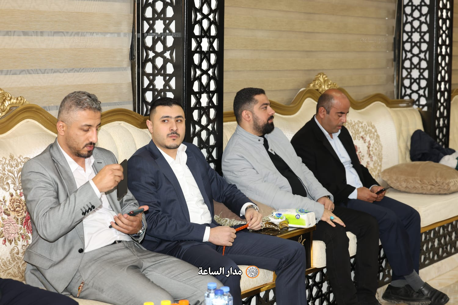 Madar Al-Saa Images 0.3749236934002187