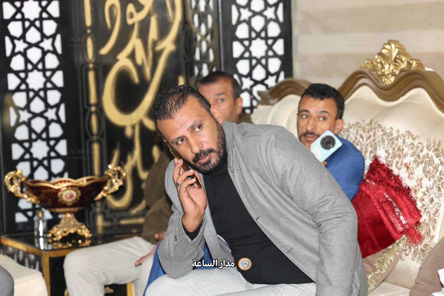 Madar Al-Saa Images 0.534712635687814