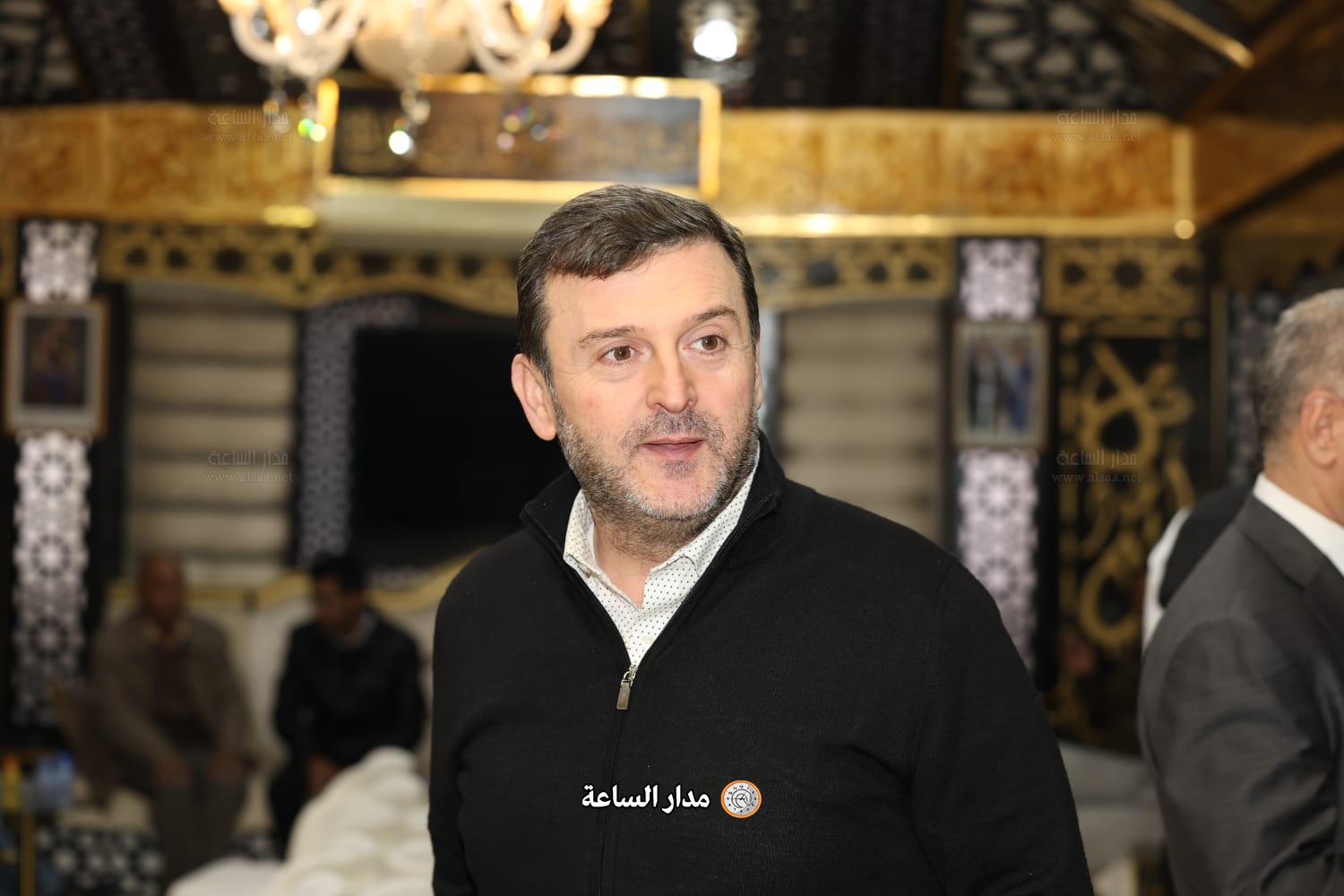 Madar Al-Saa Images 0.728980423106812