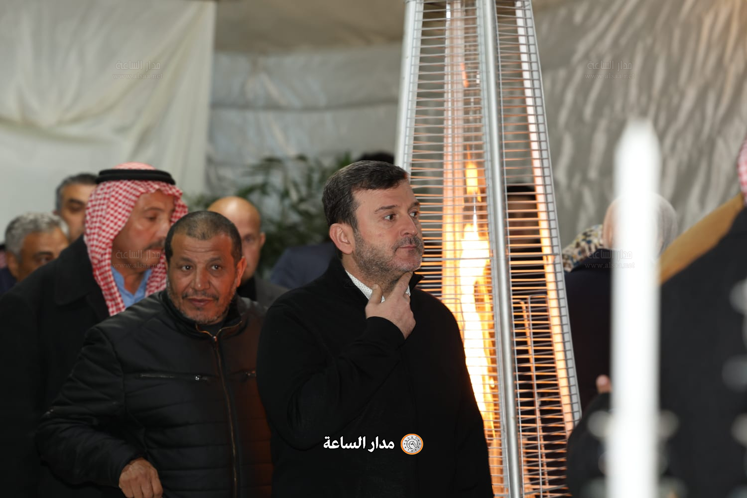 Madar Al-Saa Images 0.3987782592980298