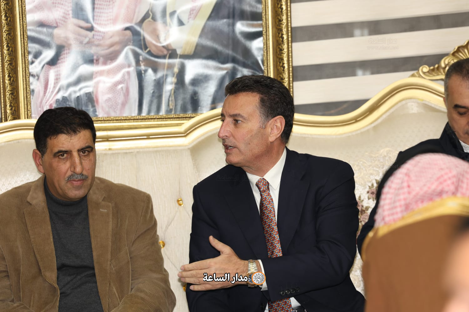 Madar Al-Saa Images 0.17309138716507855