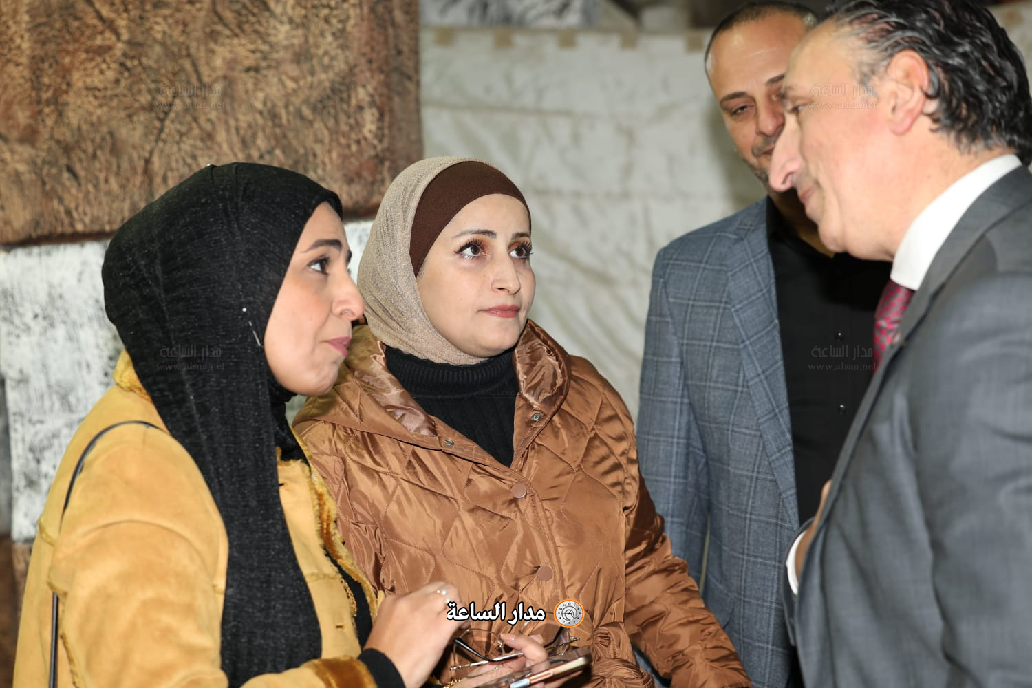 Madar Al-Saa Images 0.5908794563357194