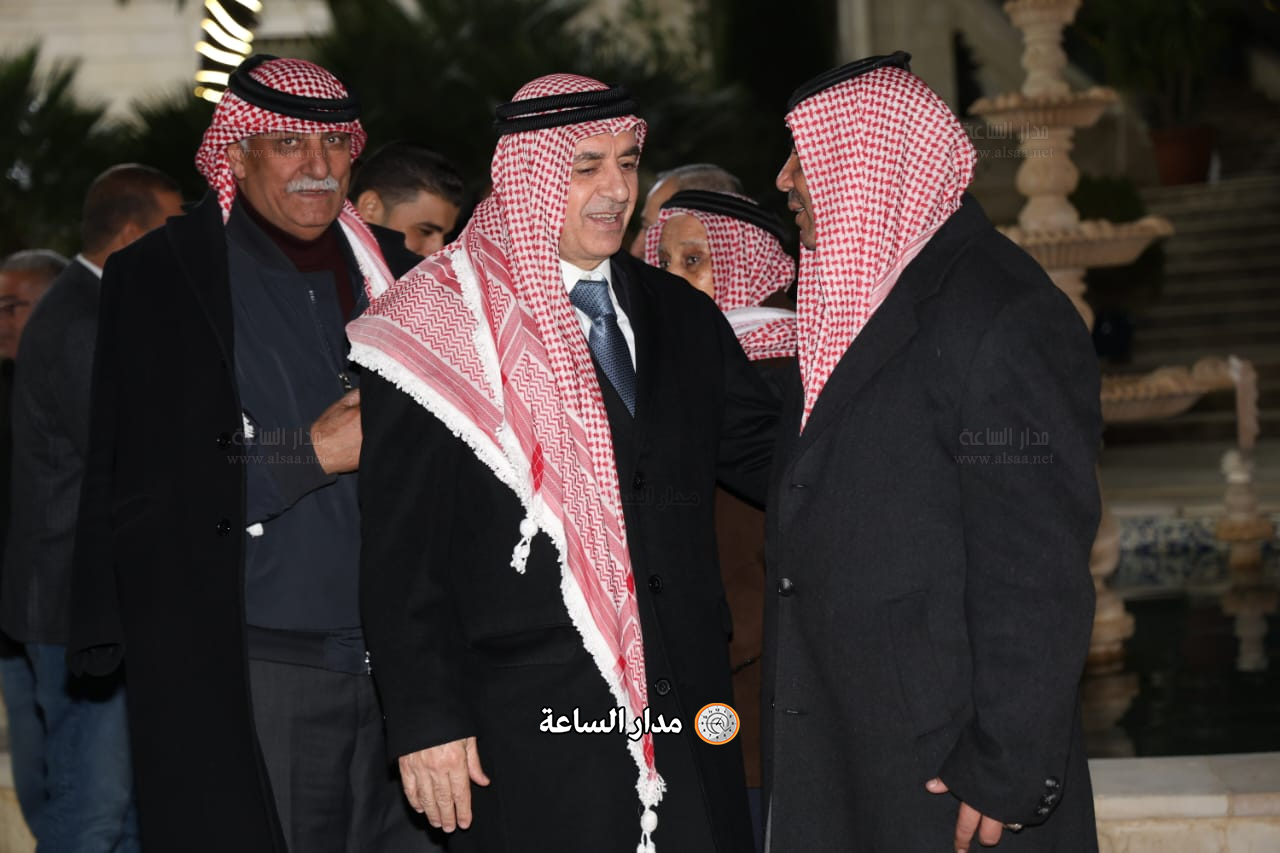 Madar Al-Saa Images 0.12713660117887926